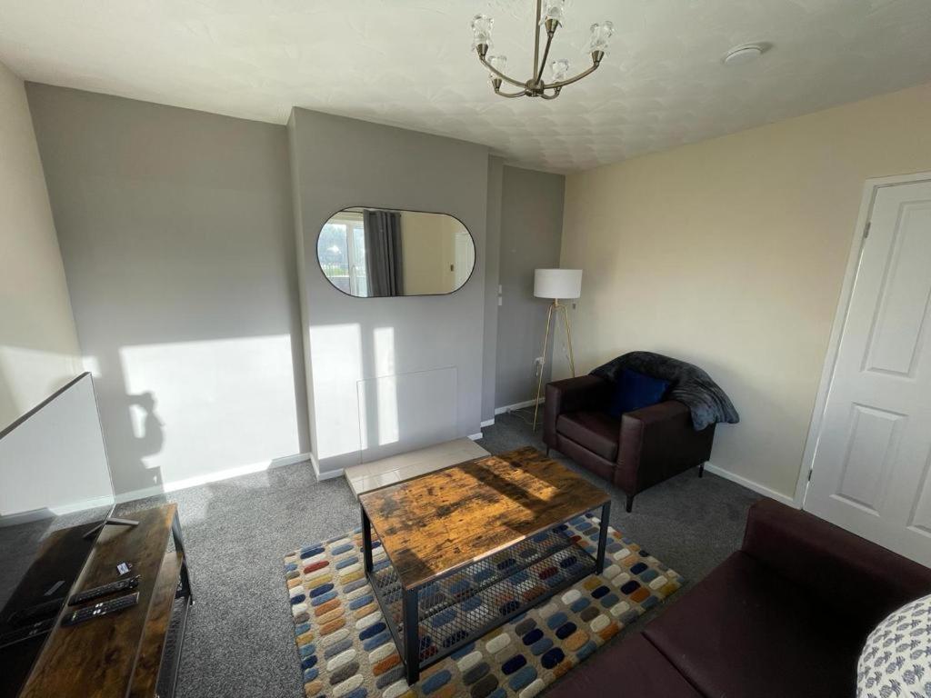 Stunning 3 Bedrooms House With Garden And Free Parking Barnsley Exterior foto